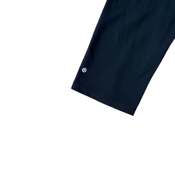 Lululemon Crop Pants Size 4 Reversible Mid Rise Yoga Capri - Picture 5 of 5